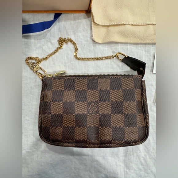 BRAND NEW Louis Vuitton Mini Pochette Accessories - Picture 2 of 4